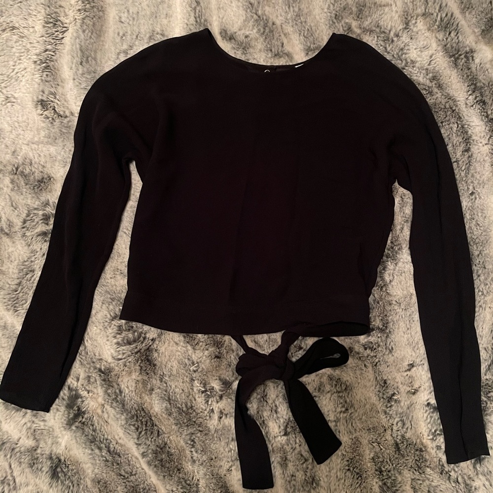 Black Wilfred blouse, open back w/ tie.